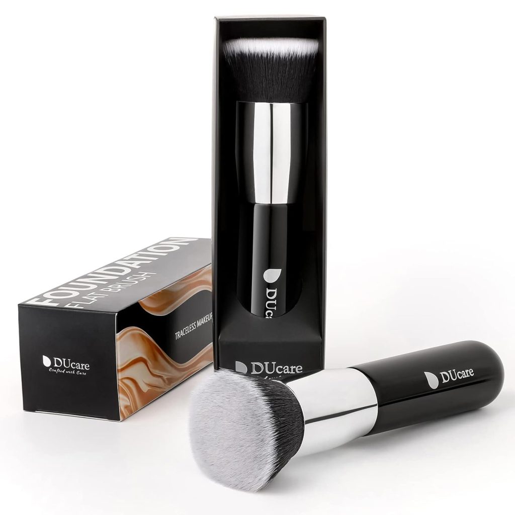 Kabuki Foundation Brush - Achieve Flawless Makeup with DUcare 2