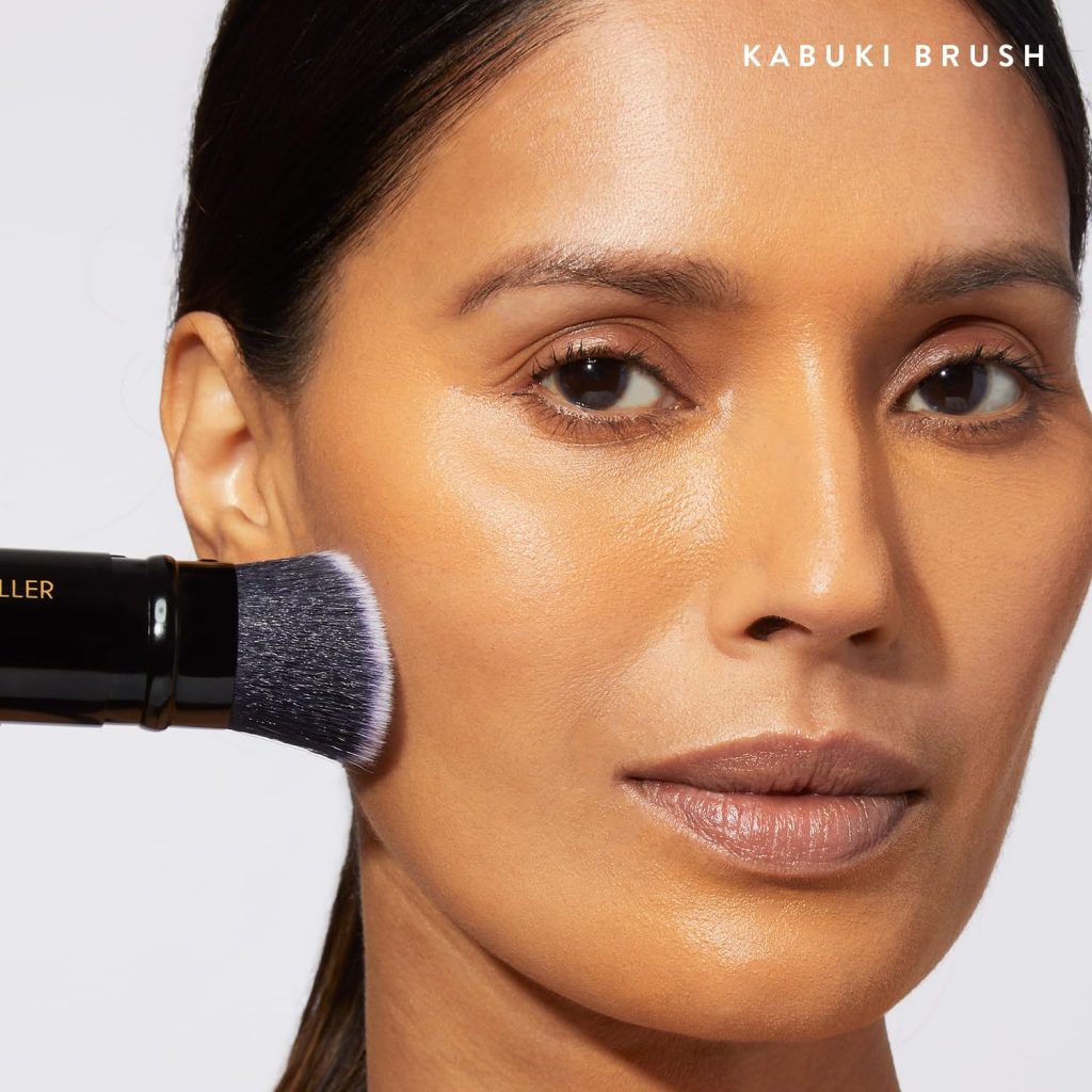 Laura Geller Kabuki Brush - The Ultimate Must-Have for Makeup Lovers 2