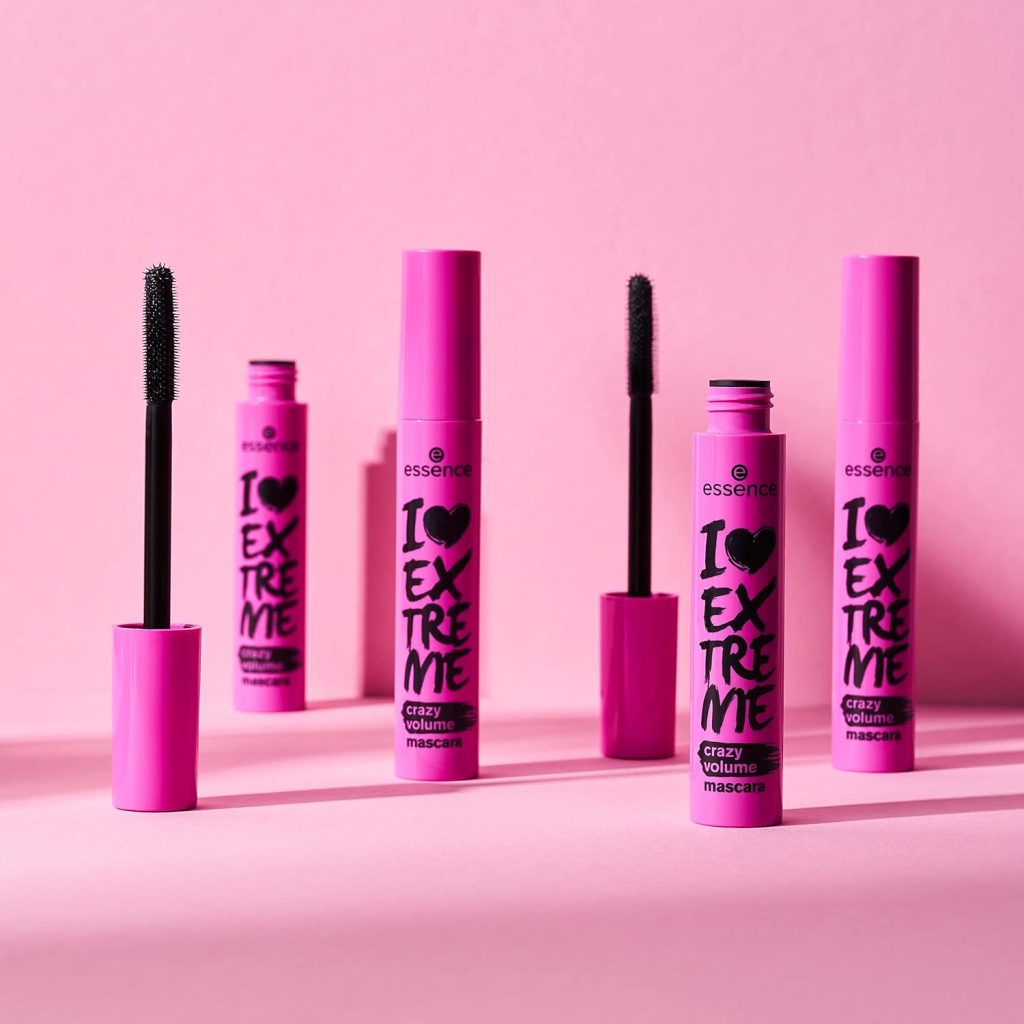 Essence I-Love-Extreme Volume Mascara - Get Bold and Dramatic Lashes 1