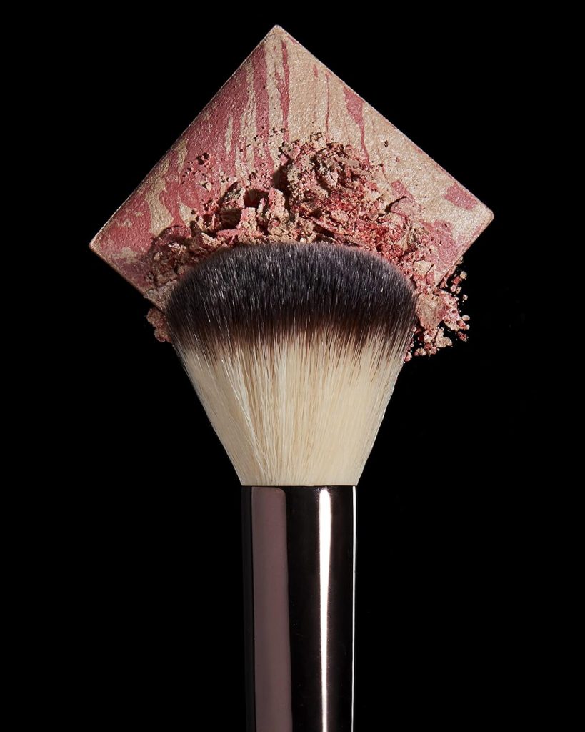 Hourglass Brush #2: A Beauty Industry Favorite 1