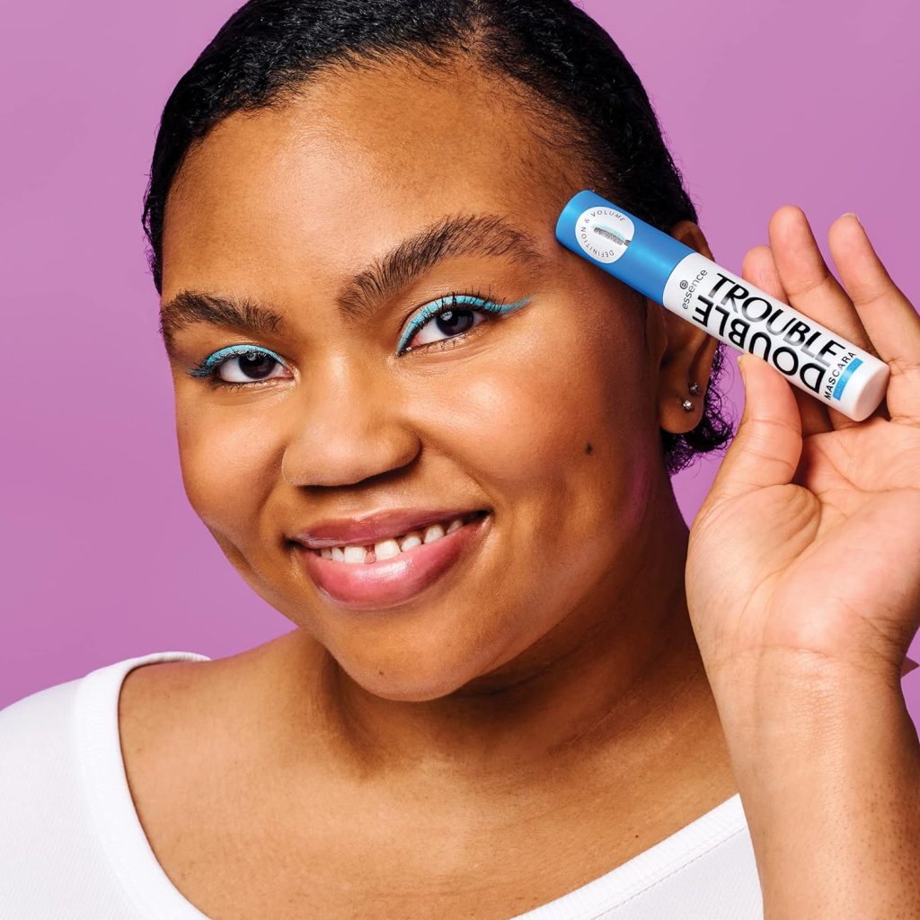 Double Trouble Mascara Waterproof - Achieve Bold Lashes with Essence 5
