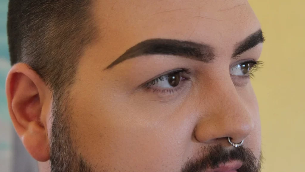 Chola eyebrows